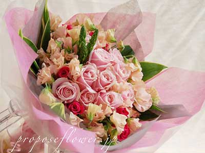 プロポーズピンクの花