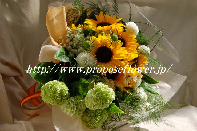 向日葵と紫陽花の花束 ドイツマイスターの花束専門店 プロポーズフラワーショップ