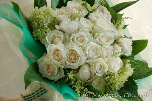 白い花束の贈り物 ドイツマイスターの花束専門店 プロポーズフラワーショップ