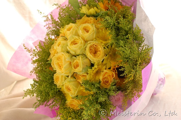 アイドルの生誕祭で贈るイエローの花束 ドイツマイスターの花束専門店 プロポーズフラワーショップ