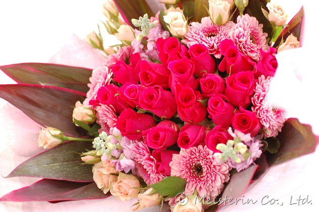 出産祝いの花束 ピンク ドイツマイスターの花束専門店 プロポーズフラワーショップ