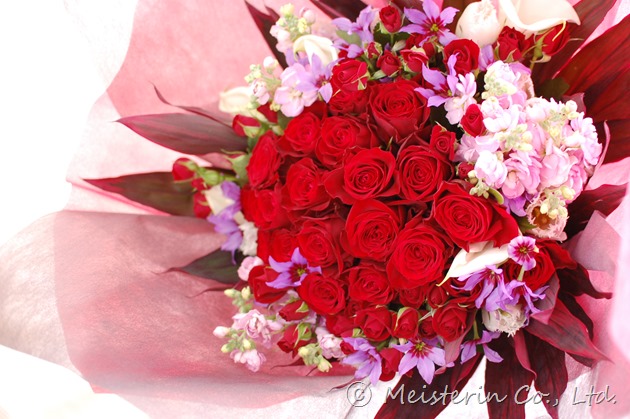 赤いバラの花束プレゼント