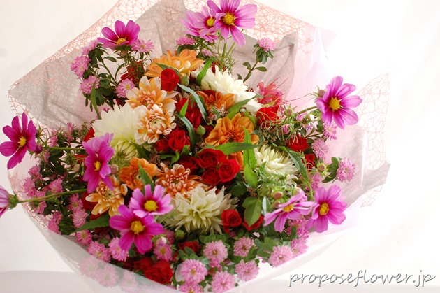 誕生日の花束fromオーストラリア ドイツマイスターの花束専門店 プロポーズフラワーショップ