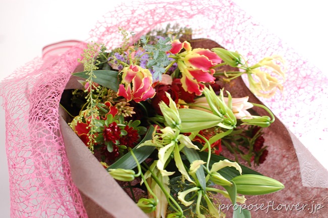 ありがとうの花束 感謝の贈り物 ドイツマイスターの花束専門店 プロポーズフラワーショップ