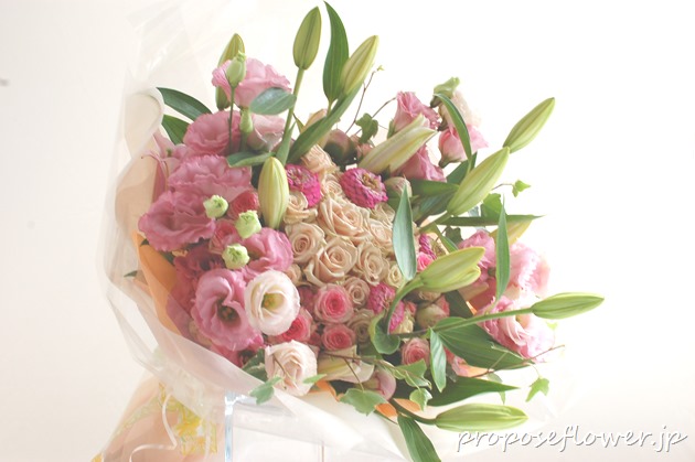 両親の金婚式の花束fromスイス ドイツマイスターの花束専門店 プロポーズフラワーショップ