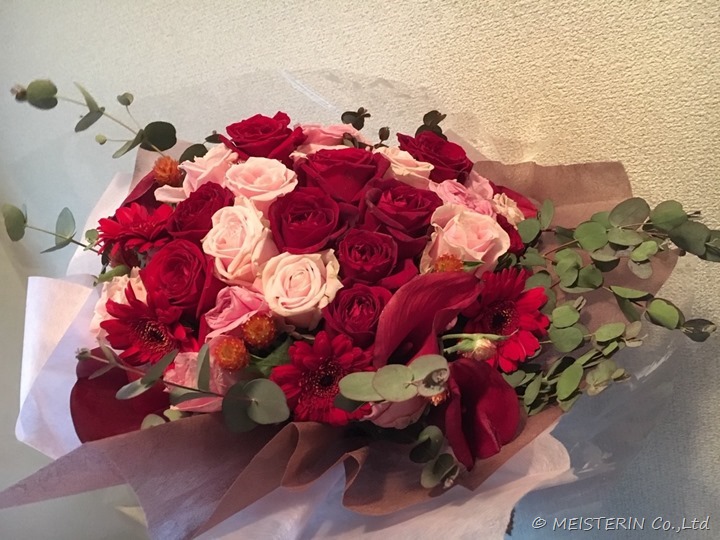 大阪マリオット都ホテルで贈るプロポーズの花束 ドイツマイスターの花束専門店 プロポーズフラワーショップ