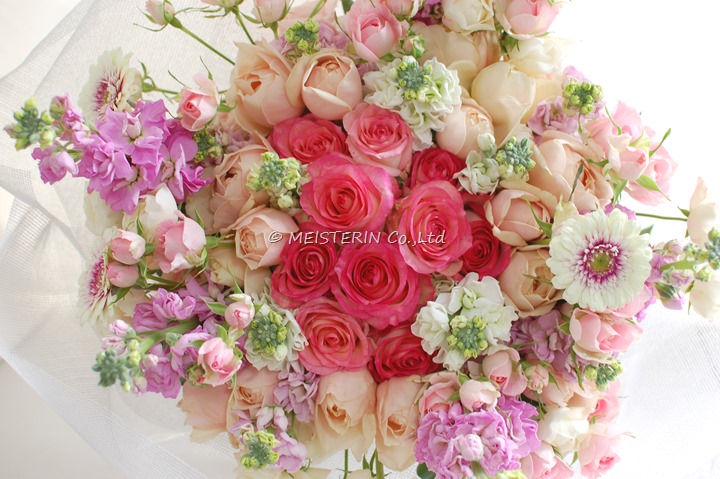 彼女の誕生日プレゼントの花束 ドイツマイスターの花束専門店 プロポーズフラワーショップ