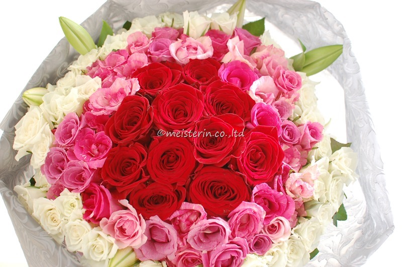 プロポーズバラ１００本の花束