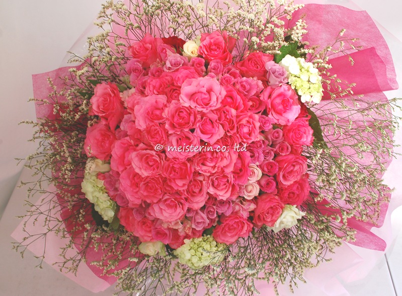 ピンクのバラ108本の花束でプロポーズ@ミラコスタ 108本のバラの花束