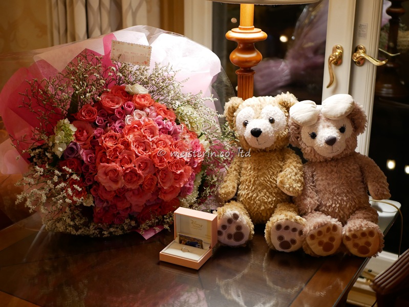 ピンクのバラ108本の花束でプロポーズ@ミラコスタ 108本のバラの花束でプロポーズ