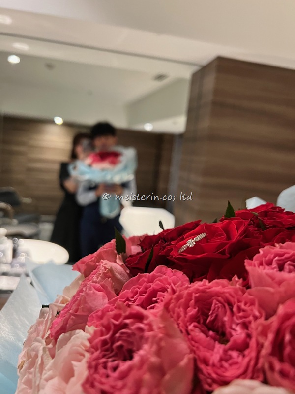 スケープス ザ スィートで108本のバラのプロポーズ花束 スケープス ザ スィートでプロポーズの花束