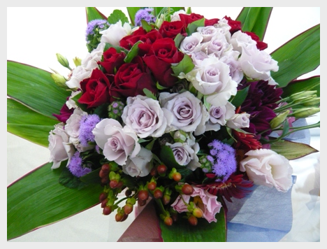 紫の薔薇 パープルの花束 ドイツマイスターの花束専門店 プロポーズフラワーショップ