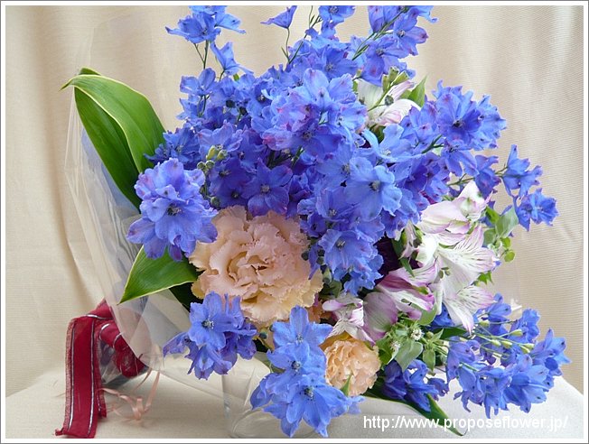 マリンブルーの花束 ドイツマイスターの花束専門店 プロポーズフラワーショップ